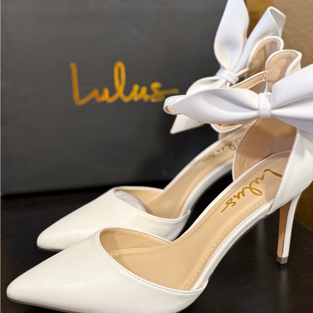 Size 9 Lulu's White Pointed-Toe Stiletto Heels with Bow Ankle Strap